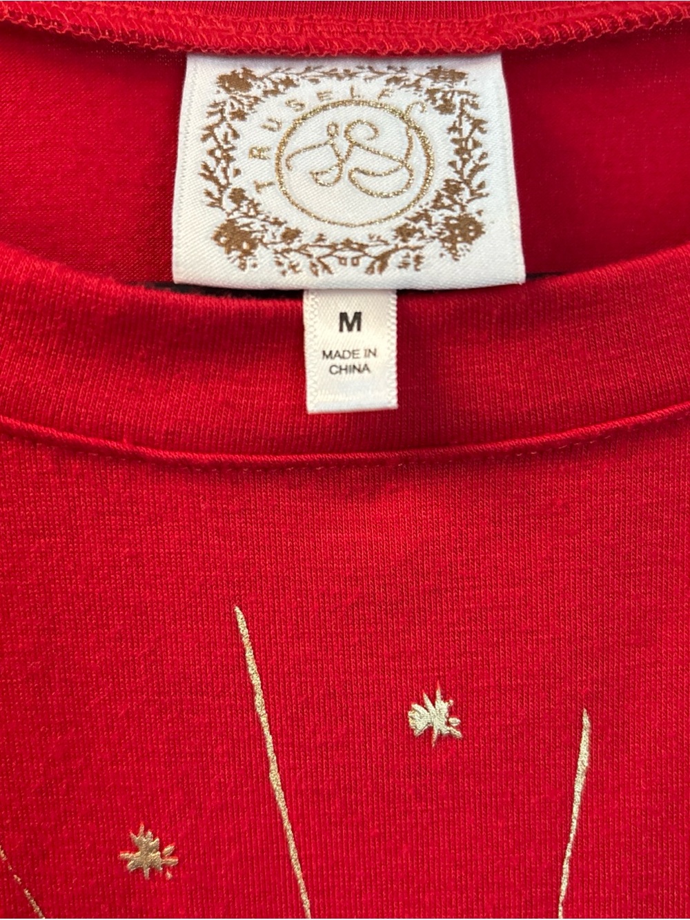 Red Moon & Roses Tunic Top - Picture 3 of 6